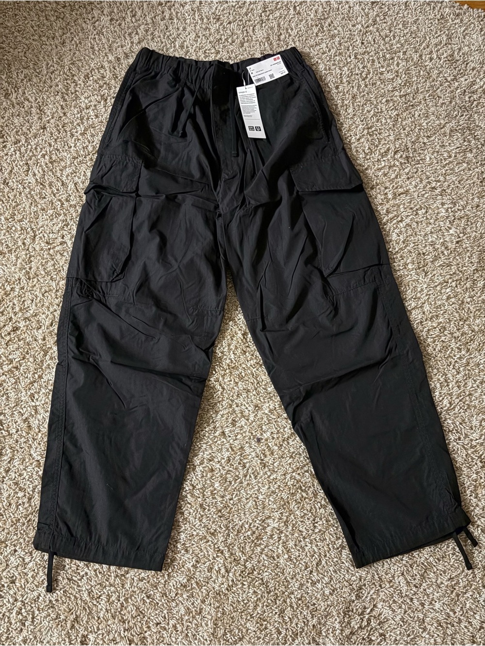 Uniqlo Black Unisex Wide Fit Parachute Cargo Pants